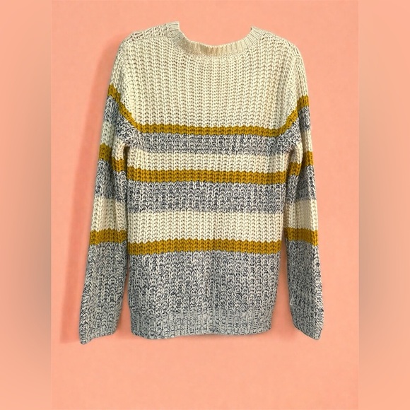 Crocheted Women’s M Flamingo Brand Sweater Chunky Knit - Picture 4 of 5